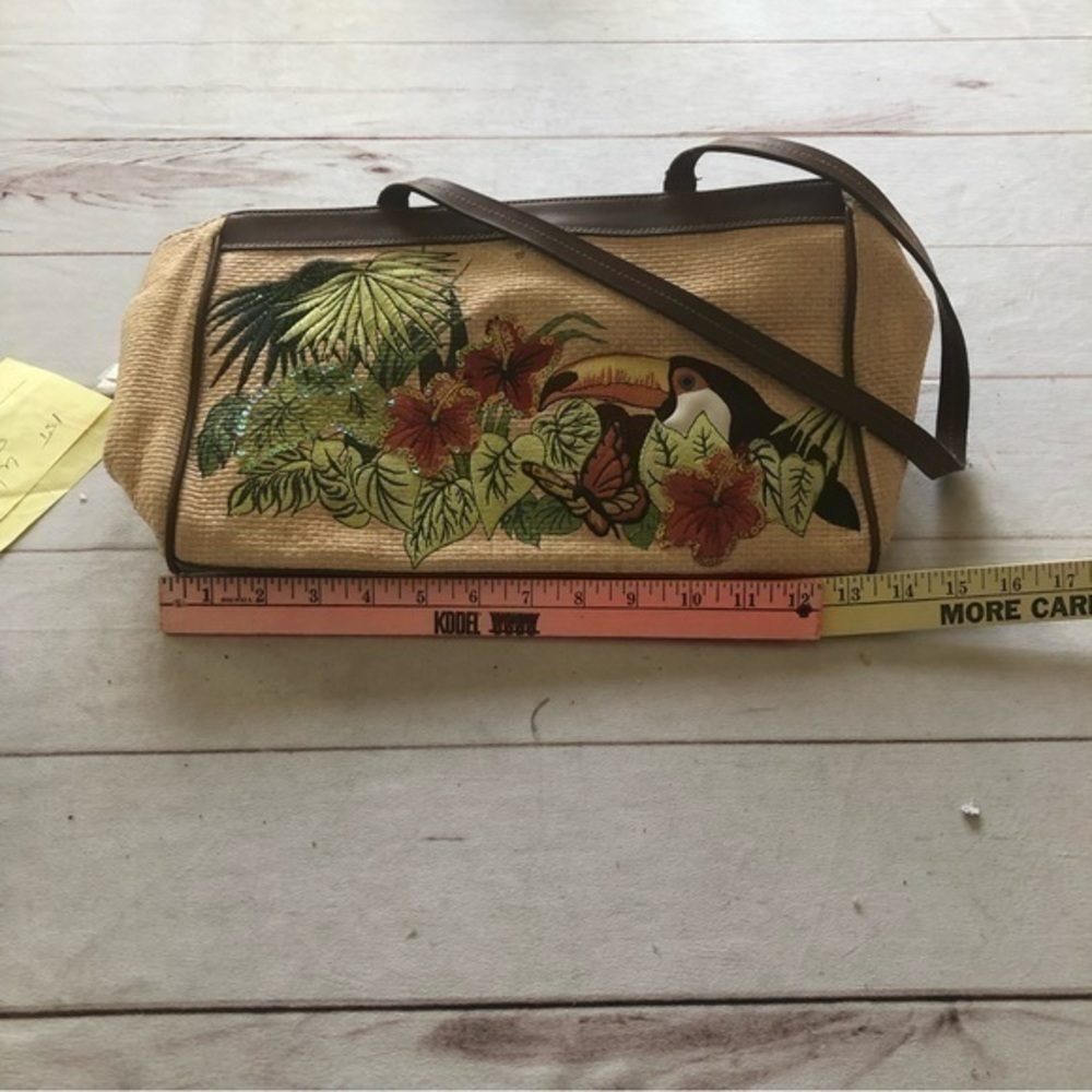 ETIENNE AIGNER UNIQUE Toucan Purse - Picture 7 of 8